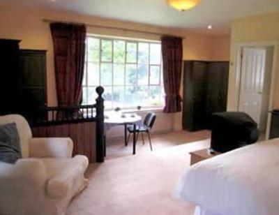 фото отеля Bluebell House Winkfield Windsor