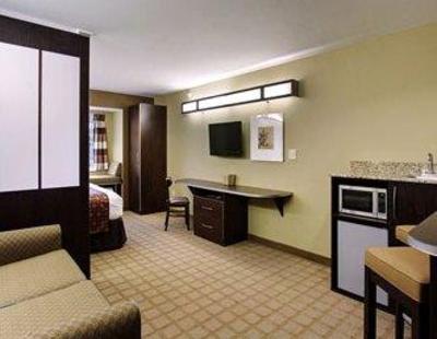 фото отеля Microtel Inn & Suites Prarie du Chien