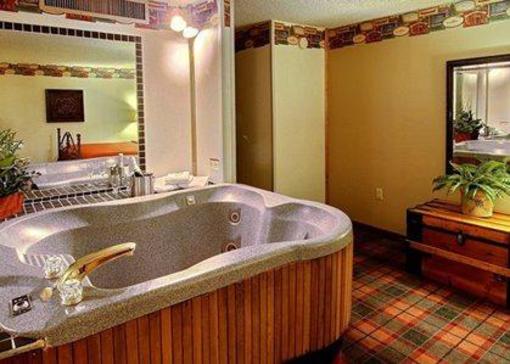 фото отеля Quality Inn West Branch