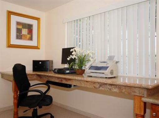 фото отеля Best Western Courtesy Inn El Cajon