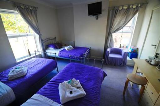 фото отеля The Hollies Guest House