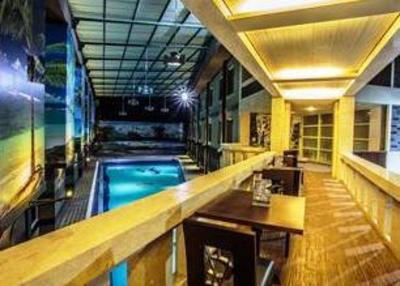 фото отеля Crown Victoria Hotel Tulungagung