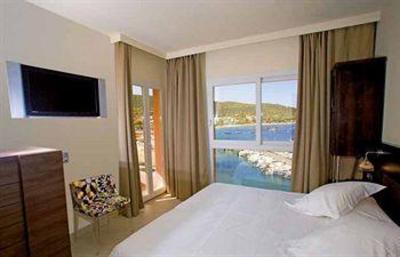 фото отеля Hotel Le Golfe Serra-di-Ferro