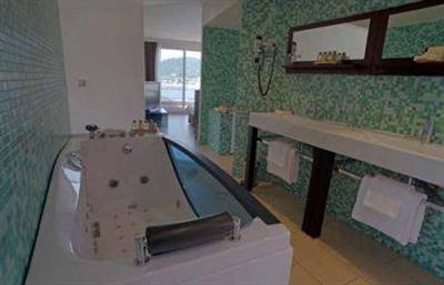 фото отеля Hotel Le Golfe Serra-di-Ferro