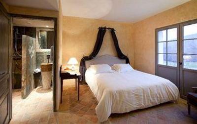 фото отеля Hôtel Le Saint Cirq Tour-de-Faure
