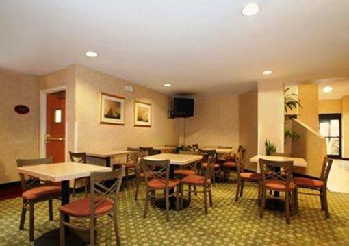 фото отеля Sleep Inn Airport Greensboro (North Carolina)