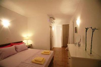 фото отеля Andros Prive Suites