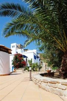 фото отеля Andros Prive Suites