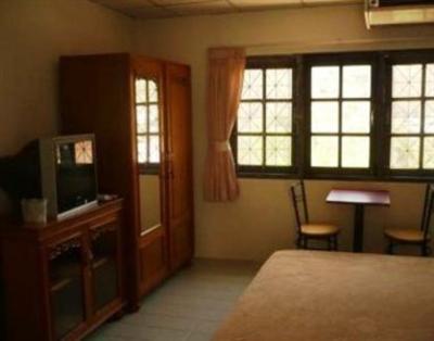 фото отеля Ban Panun Guesthouse Hua Hin