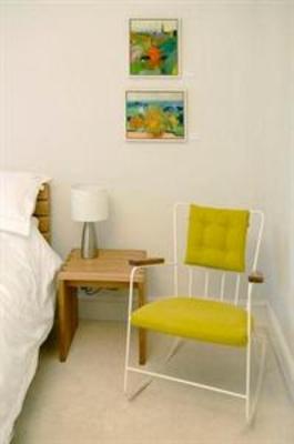 фото отеля Middle Cottage Bed and Breakfast London