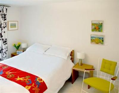 фото отеля Middle Cottage Bed and Breakfast London