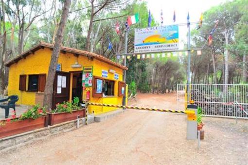 фото отеля Is Arenas Camping Village