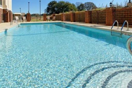 фото отеля Holiday Inn Express Hotel & Suites Talladega