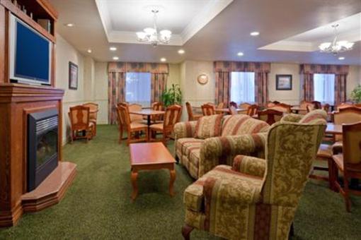 фото отеля Holiday Inn Express 1000 Islands Gananoque