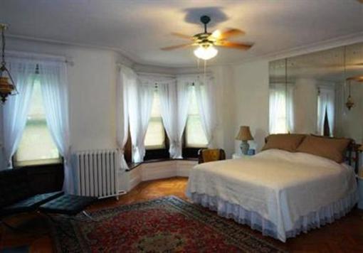 фото отеля Parkside Bed & Breakfast