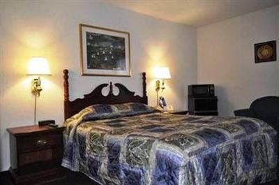 фото отеля FairBridge Hotel at Executive Plaza Wheeling