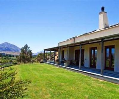 фото отеля Riverrun Lodge Wanaka