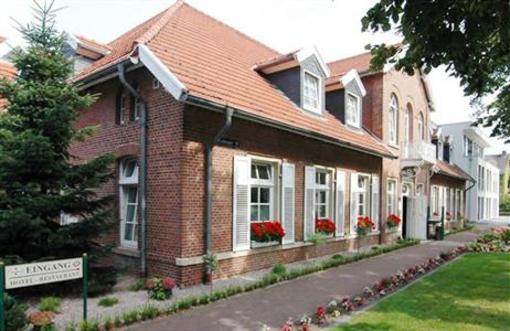 фото отеля Altes Landhaus Hotel