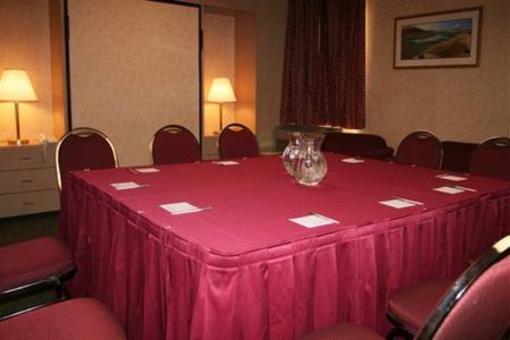 фото отеля Baymont Inn & Suites Amarillo East