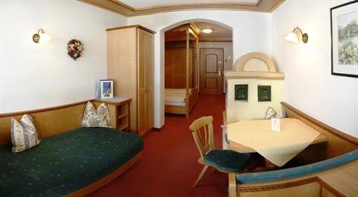 фото отеля Apparthotel Bergkristall Mayrhofen