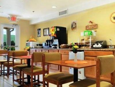 фото отеля Microtel Inn & Suites Huntsville