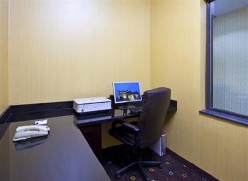 фото отеля Holiday Inn Express Van Wert