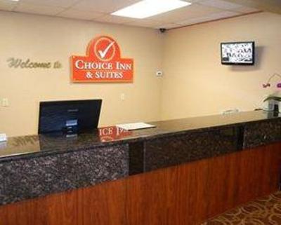 фото отеля Days Inn & Suites Salmon Creek Vancouver (Washington)