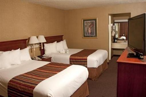 фото отеля Best Western Sherwood Inn