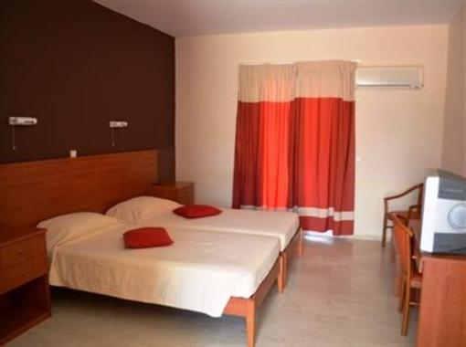 фото отеля Paleros Resort
