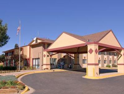 фото отеля Super 8 Denver Stapleton