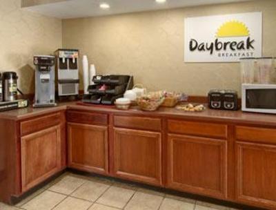 фото отеля Days Inn Greensboro Airport