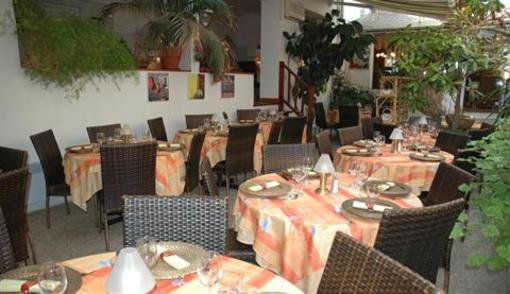 фото отеля Hotel Restaurant L'Ecailler