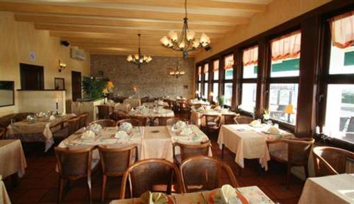 фото отеля Hotel Restaurant L'Ecailler