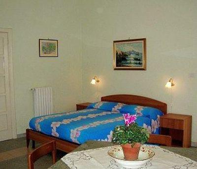 фото отеля Relax Bed & Breakfast Meta di Sorrento