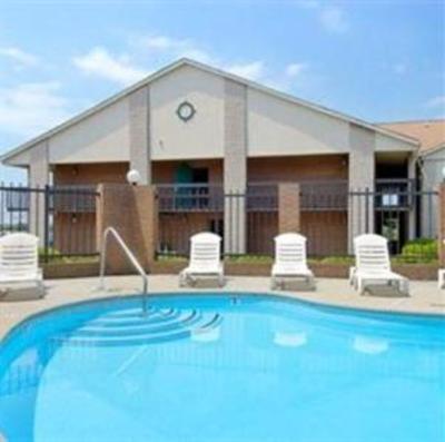 фото отеля Days Inn Mooresville Lake Norman