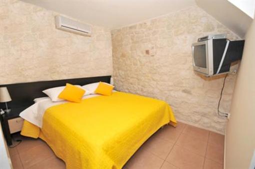 фото отеля Riva Apartments Trogir