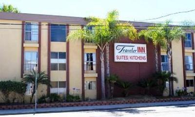 фото отеля Travelers Inn & Suites Chula Vista