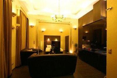 фото отеля Budapest Royal Suites