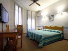 фото отеля Hostal Andorra Madrid