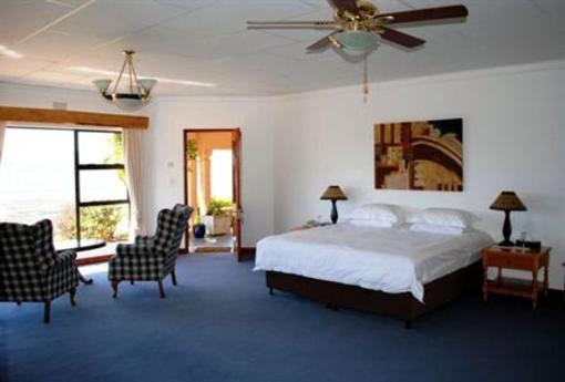 фото отеля Brenton Hill Guest House