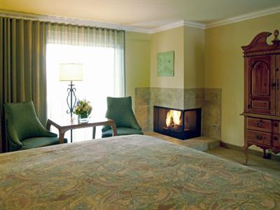 фото отеля Best Western Carmel Bay View Inn Carmel By the Sea