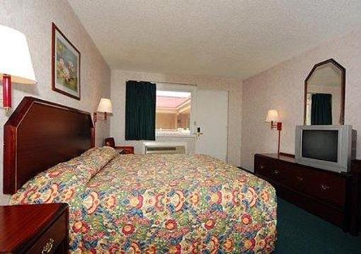 фото отеля Econo Lodge Beach Block
