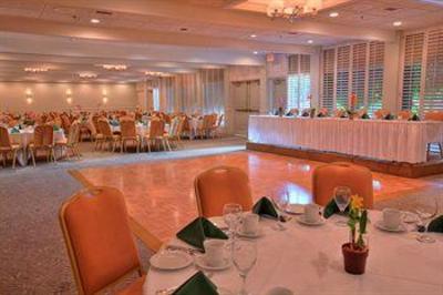 фото отеля Palm Garden Hotel Thousand Oaks