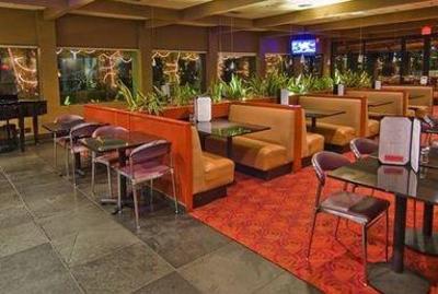 фото отеля Palm Garden Hotel Thousand Oaks