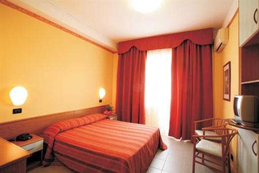 фото отеля Eurotel Hotel Grottammare