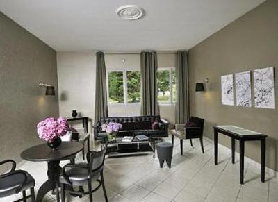 фото отеля Hotel Le Relais De Comodoliac Saint-Junien