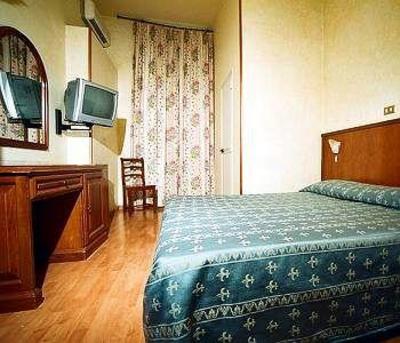 фото отеля Crispi Hotel