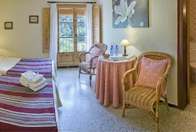 фото отеля Can Rosich Farm House Santa Susana