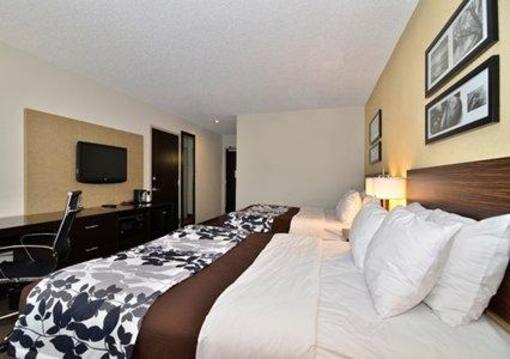 фото отеля Sleep Inn & Suites and Indoor Water Park