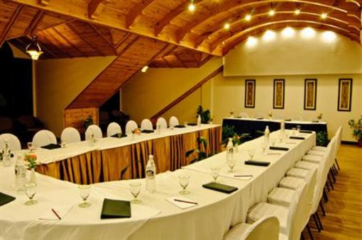 фото отеля Manali Resorts